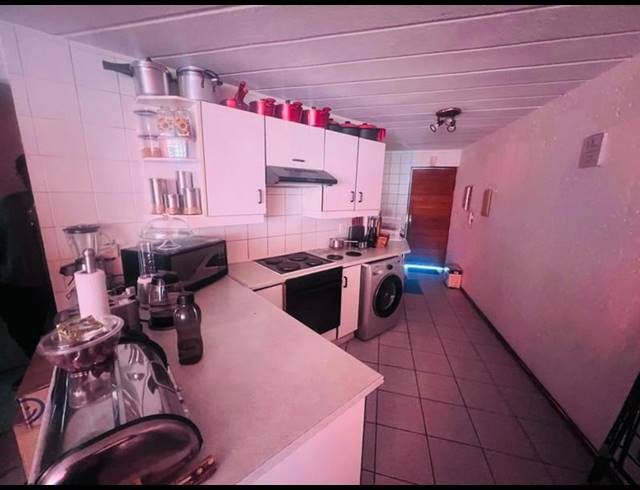 2 BEDROOM APARTMENT FOR SALE IN PRESIDENT PARK